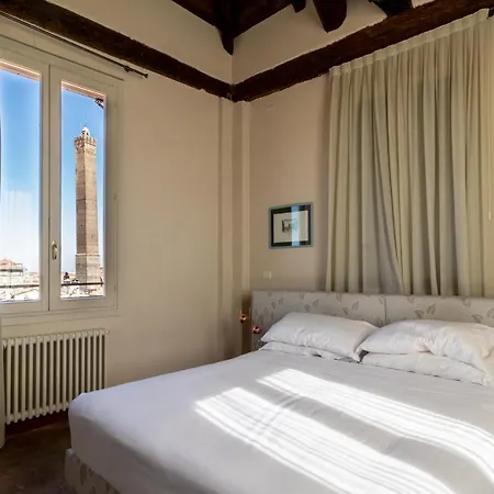 Casa Isolani Santo Stefano Bed & Breakfast 4*