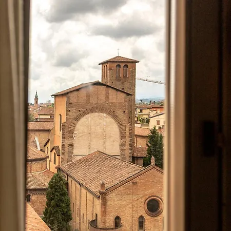 Casa Isolani Charms Santo Stefano B&B