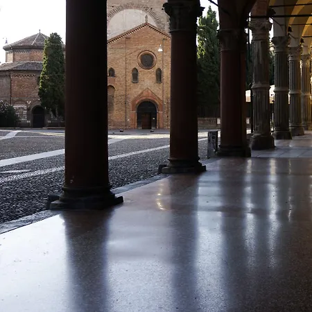 Casa Isolani Charms Santo Stefano 4*