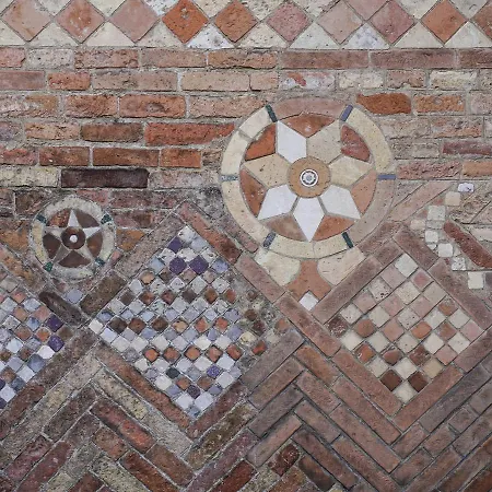 Casa Isolani Charms Santo Stefano 4*