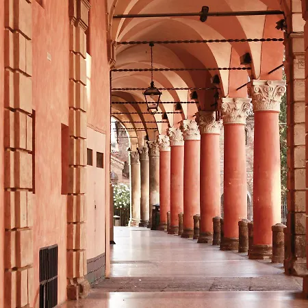 Casa Isolani Charms Santo Stefano