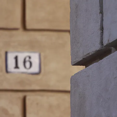 Casa Isolani Charms Santo Stefano