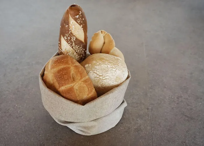 Casa Isolani Charms Santo Stefano 4*