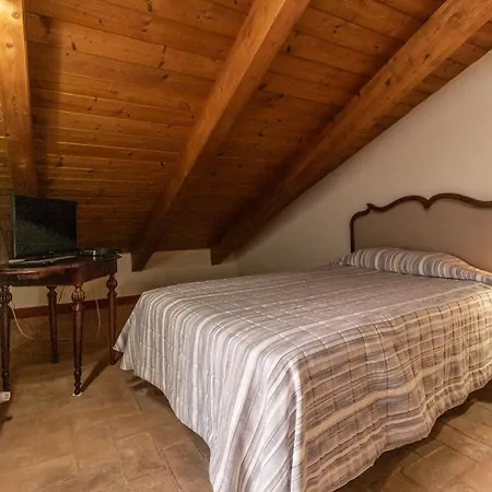 Casa Isolani Charms Santo Stefano 4*