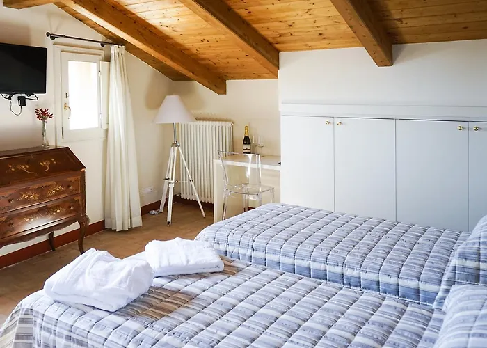 Casa Isolani Charms Santo Stefano Boloňa