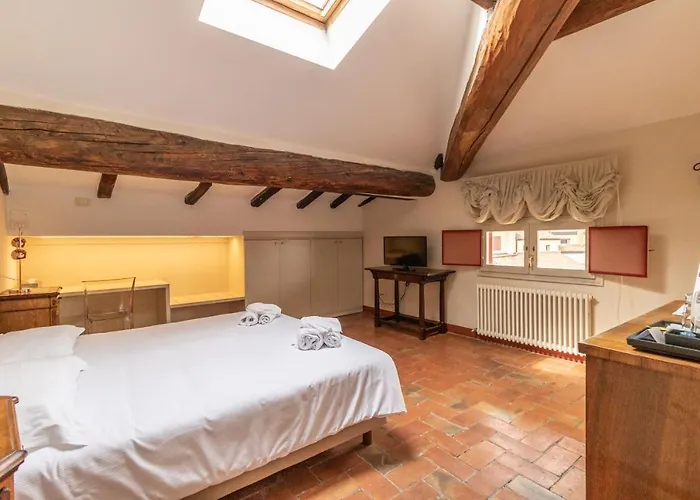 Casa Isolani Charms Santo Stefano